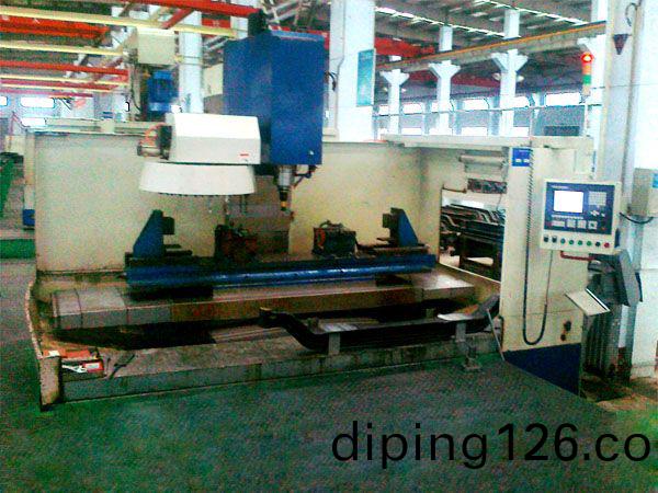 前(qian)軸十孔(kong)加(jia)工(gong)專(zhuan)用立(li)式(shi)加(jia)工(gong)