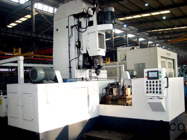 減(jian)殼(ke)三(san)麵(mian)鏜(tang)車機牀